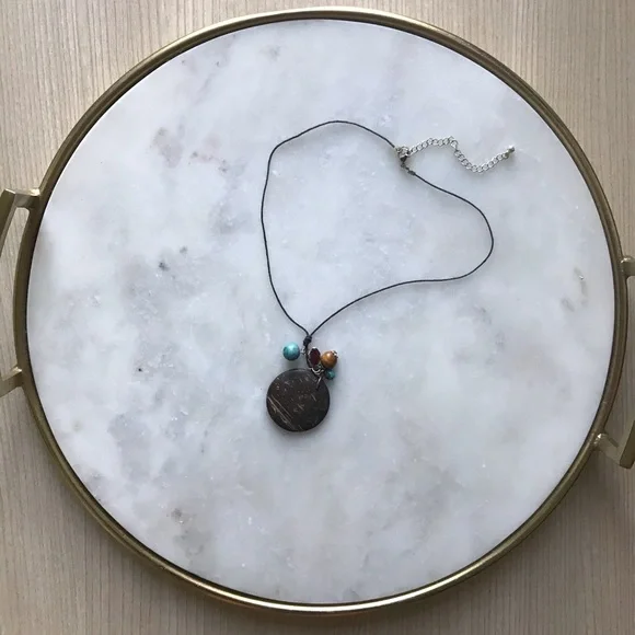 Wooden Detail Necklace - Picture 2 of 4